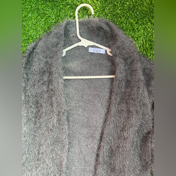 Faux fur korean shrug FIXED FIXED FIXED NO OFFERS PLZ❌ - Picture 5 of 11
